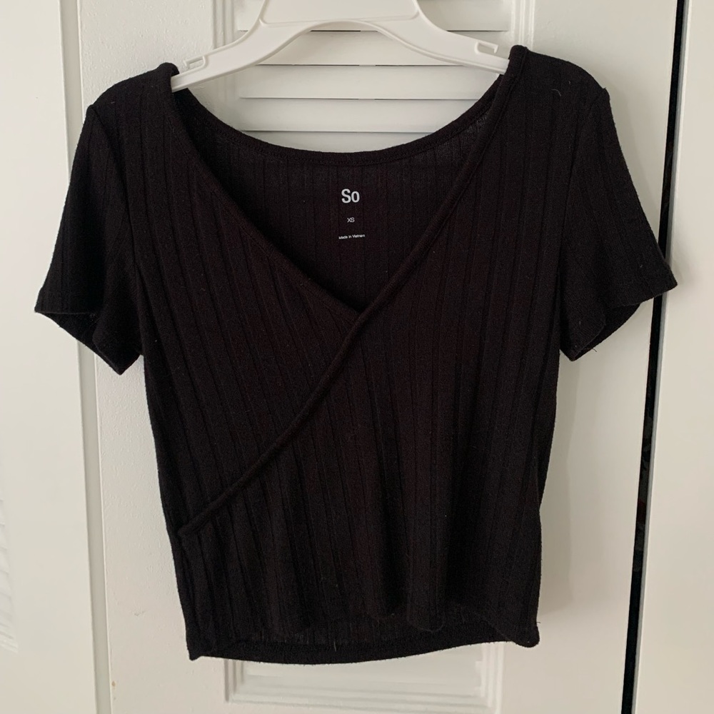 Black tshirt